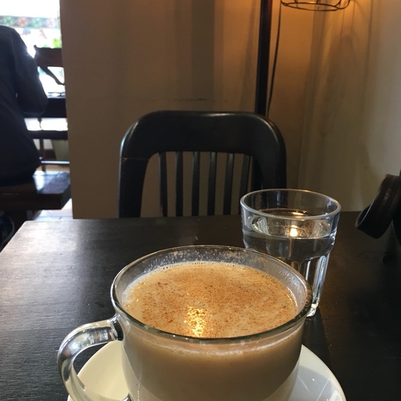 Meet your Posher, Karen - Picture 3 of 17